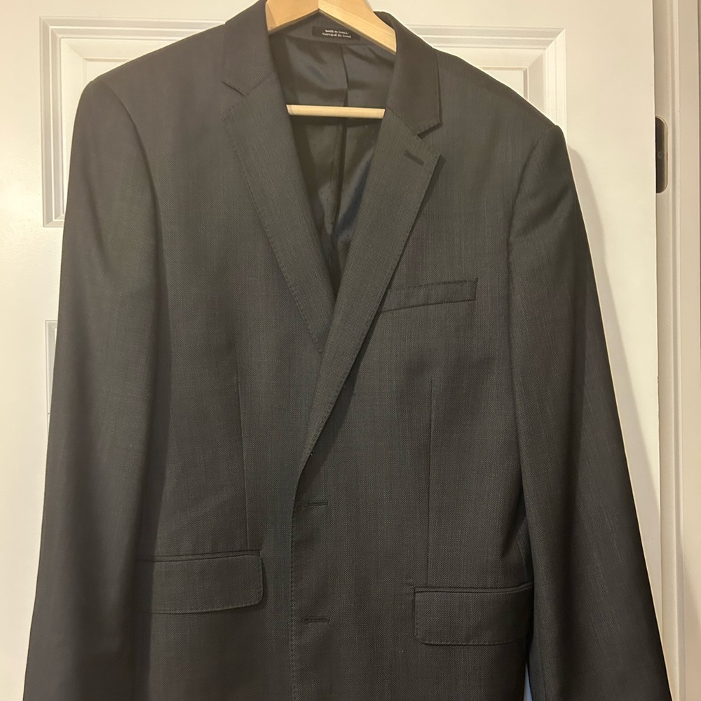 Men’s Express Lot! Blazer and 4 Dress Shirts! Sizes in pictures!